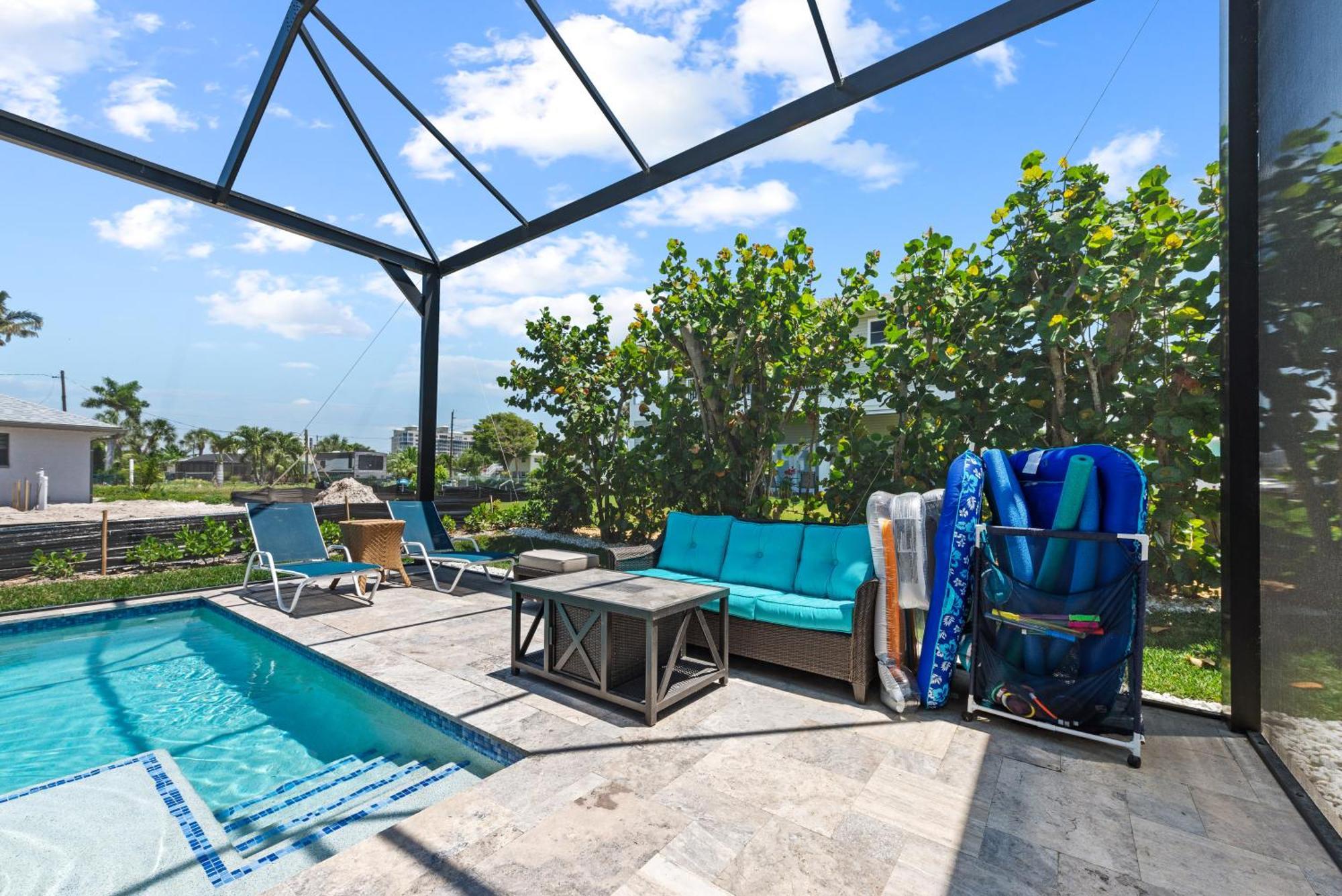 Heated Pool Home Steps To The Beach 迈尔斯堡海滩 外观 照片